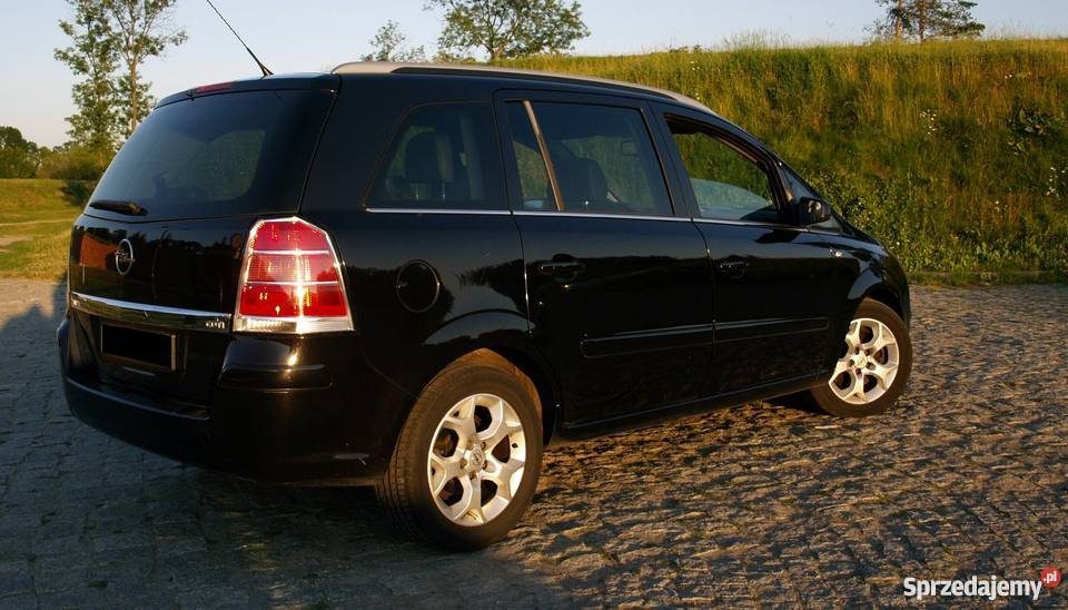 Ładny Opel Zafira B Xenon Alufelgi 7os Pół skóry Zamość