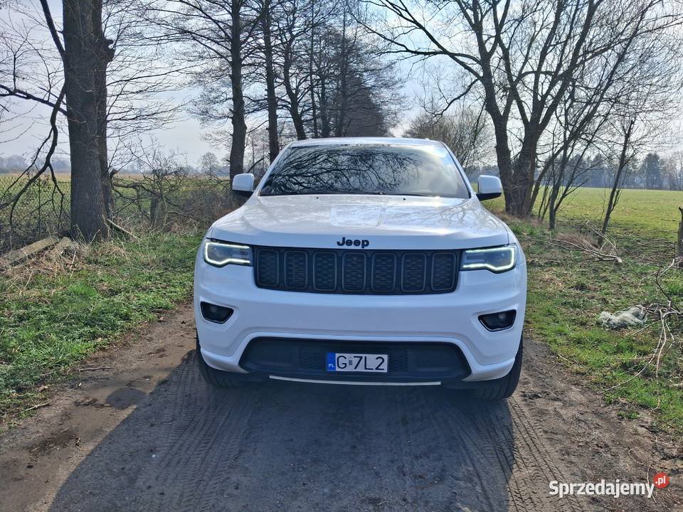 JEEP GRAND CHEROKEE WK2 36 V6 4x4 2017r styl Grand Cherokee Reda