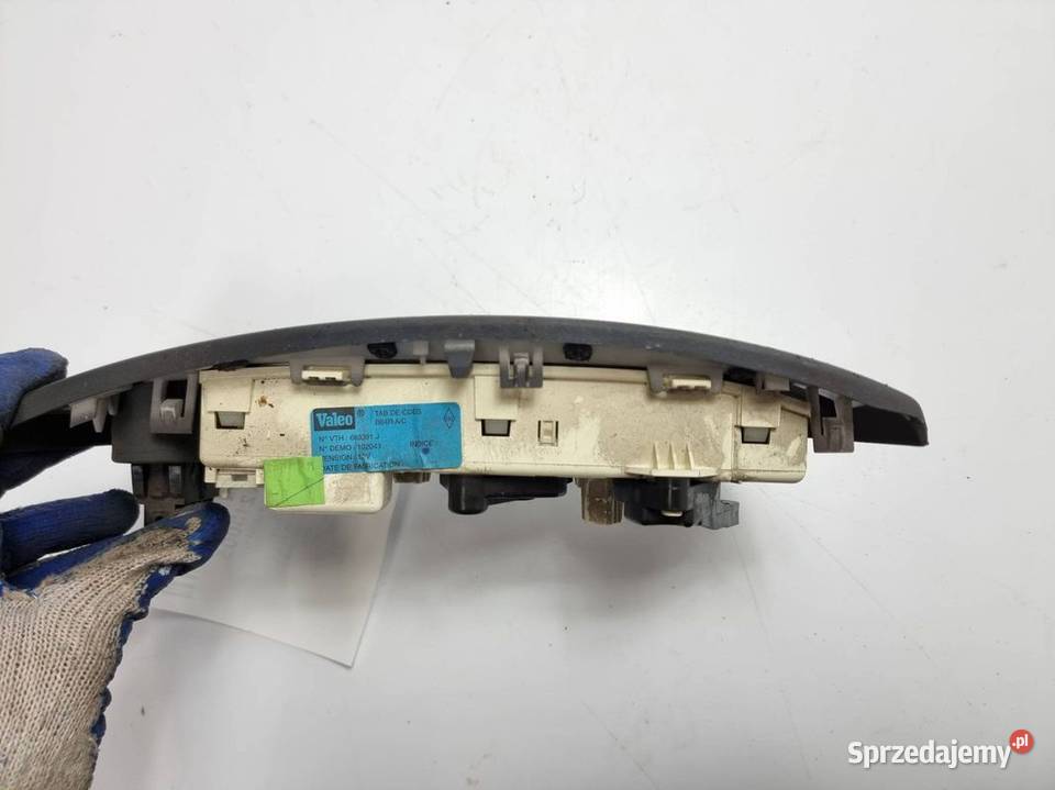 PANEL KLIMATYZACJI RENAULT MEGANE I 7700431718 osobowe kujawsko-pomorskie Lipno sprzedam