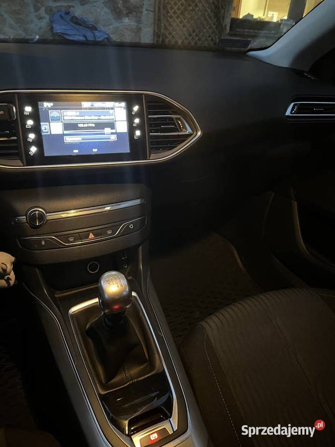 Peugeot 308 t9 nieuszkodzony Kobyłka