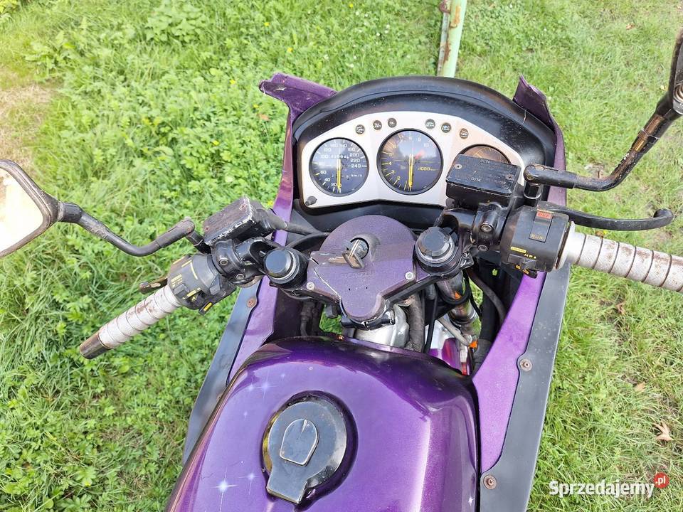 Honda CBX 750 F części owiewki siedzenie bak Motocykle na części sprzedam