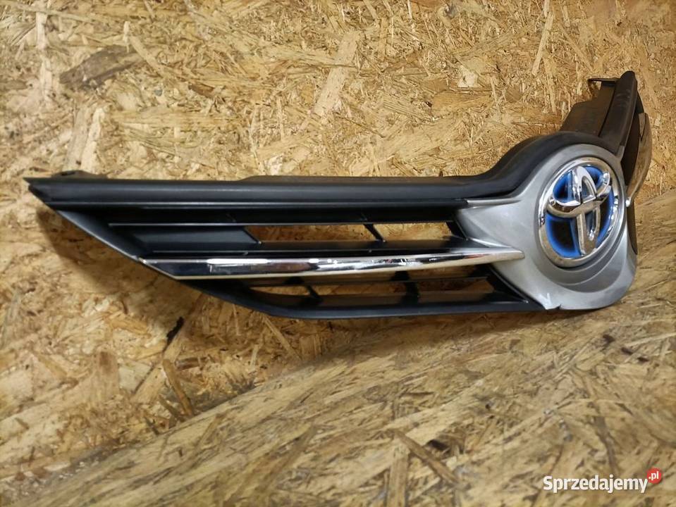 TOYOTA AURIS II GRILL KRATKA ATRAPA CHŁODNICY sprzedam