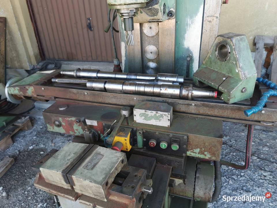 Frezarka uniwersalna do metalu bułgarska FU251 z Gostyń sprzedam