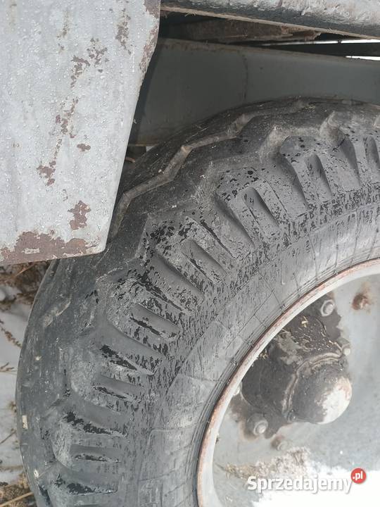 Rozrzutnik obornika dwuosiowy Przyczepy rolnicze Łapy sprzedam