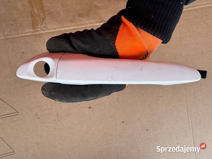 Klamka zewnętrzna drzwi lewy przód Hyundai i20 małopolskie Brzesko