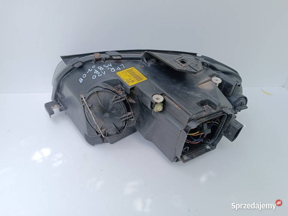 AUDI A3 8P 0308 LAMPA PRZÓD PRZEDNIA PRAWA Słowikowo