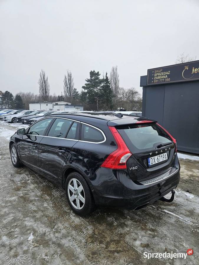 Volvo V60 20 DieselLiftBogate Wyposażenie czarny Wrocław