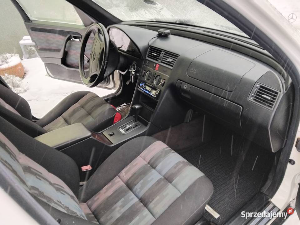 Mercedes c 1994 b3nzyna automat 1998cm3 Myszków
