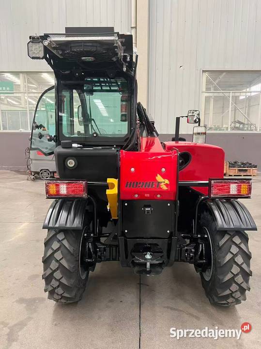 Ładowarka teleskopowa HORNET TL1500 1500 UDŹWIG Jutrosin