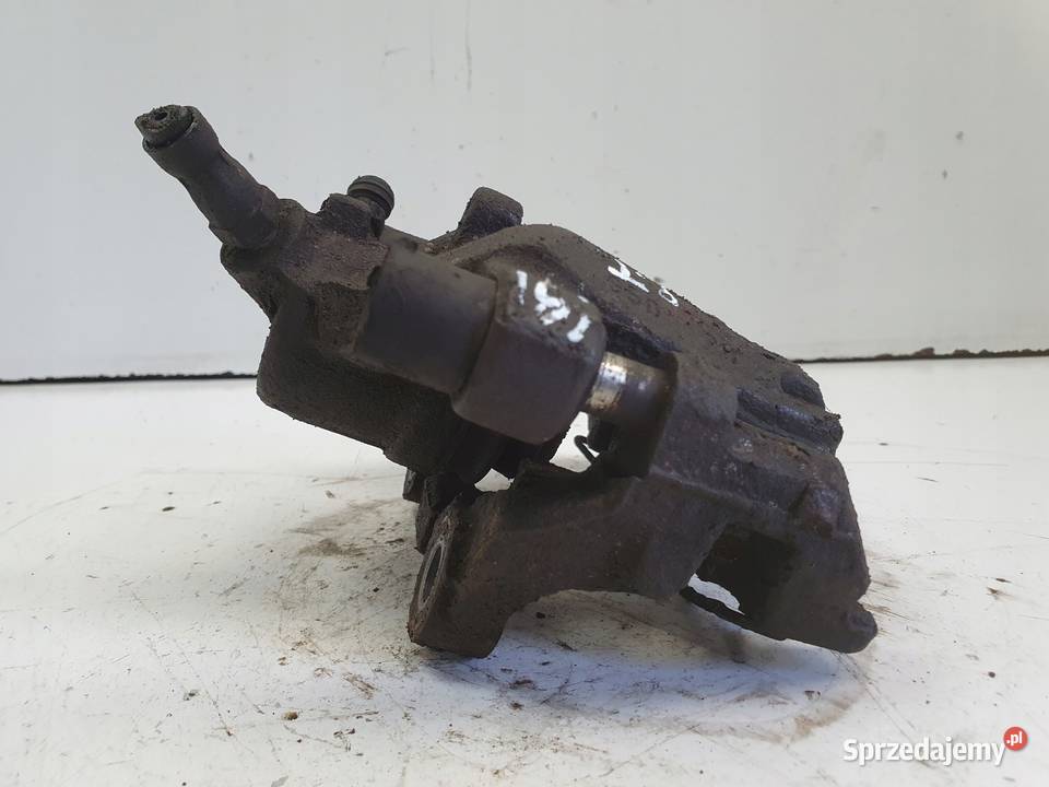 Mercedes W204 PRAWY TYLNY ZACISK HAMULCOWY tył Zaciski i jarzma Rudka