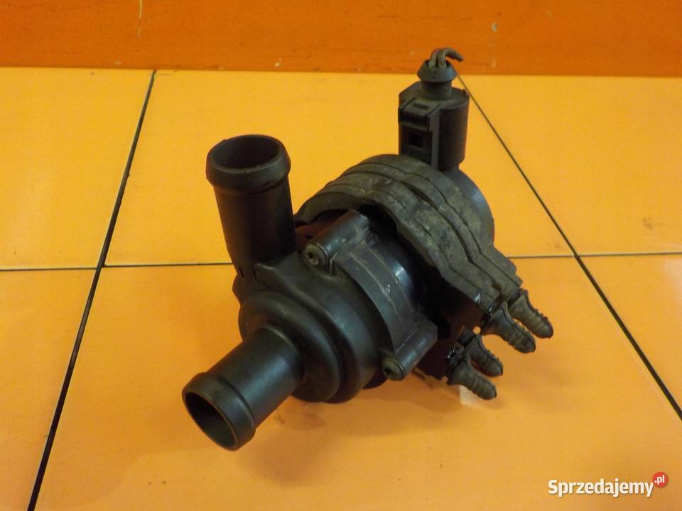 AUDI Q7 42 TDI V8 09r 326 BTR pompa wody osobowe Suków