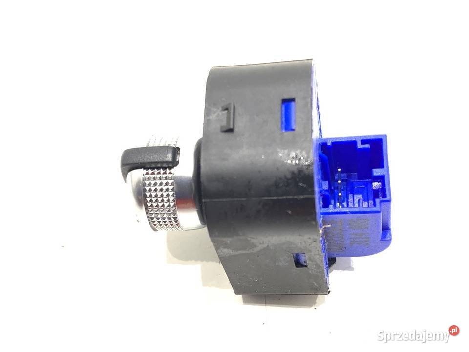 PRZEŁĄCZNIK REGULACJI LUSTEREK AUDI A3 8V osobowe