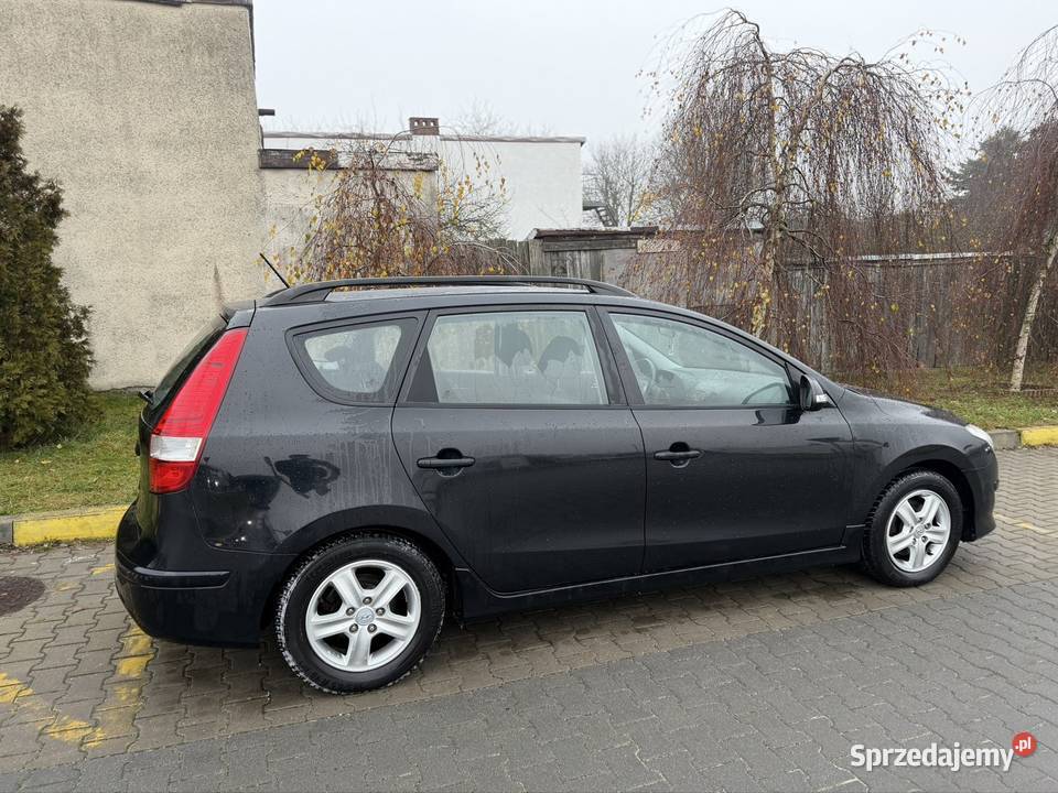 Hyundai I30 14 BenzynaGAZ 2011r Lift radio Samochody osobowe