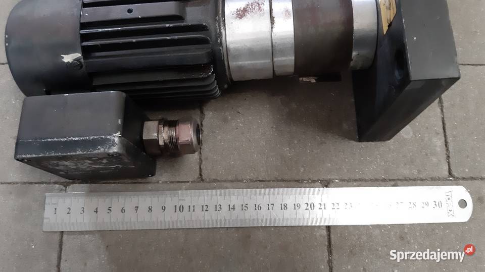 Motoreduktor 120 W71 obr Produkcja Leszno