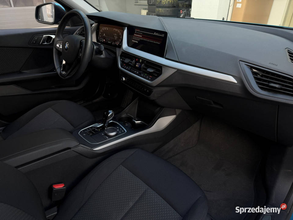 Salon Virtual kokpit LED CarPlay Podgrzewane