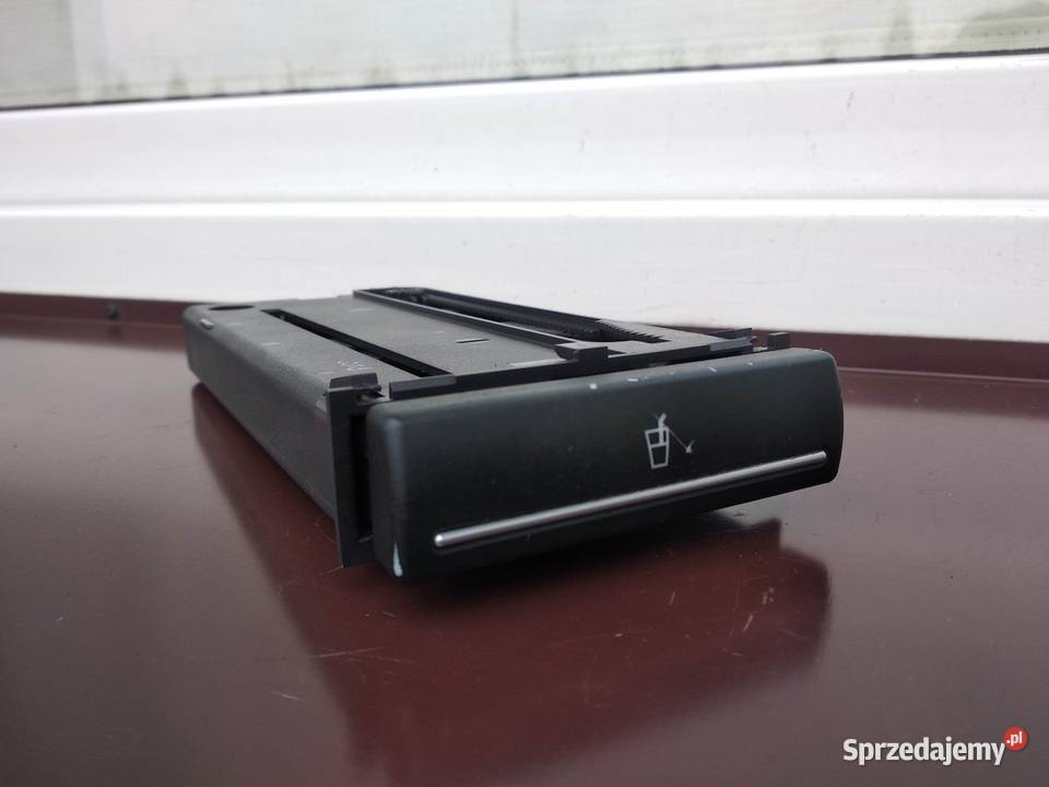 Audi A3 8P cupholder uchwyt na kubki 8P0862534