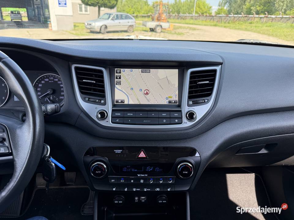 Hyundai Tucson 16 BENZYNA Klimatronik Nawigacja kurtyny powietrzne Konin