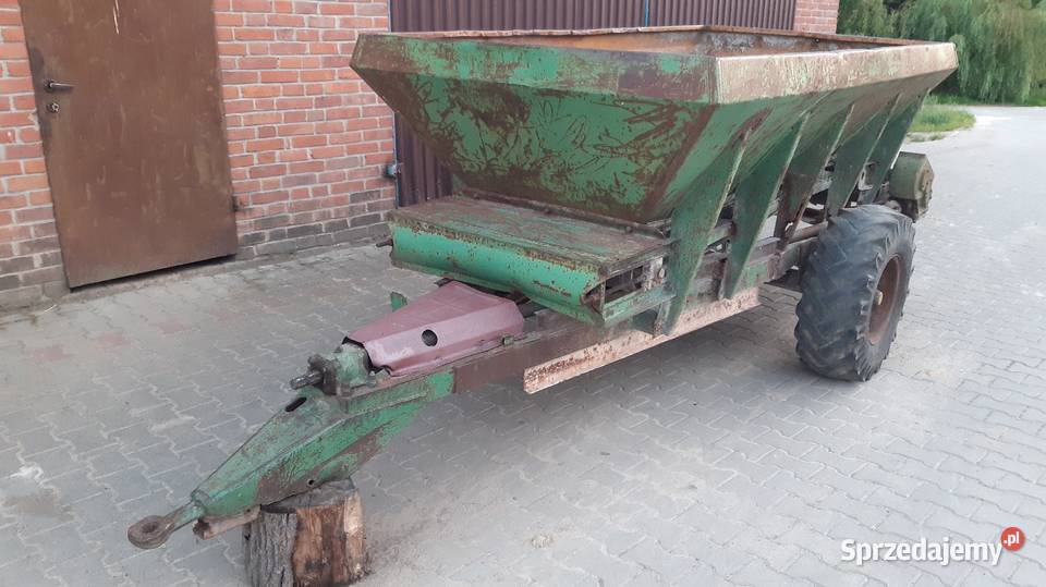 Rozsiewacz wapna RCW3 Janów Lubelski