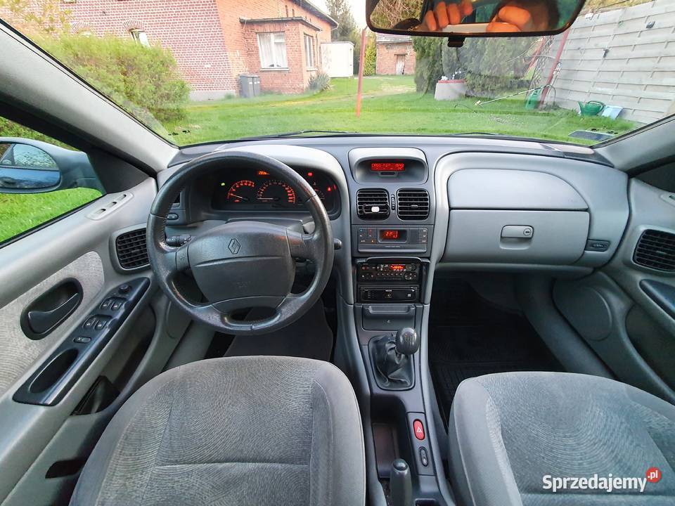 Renault Laguna 16 Concorde Benzyna 256790cm3