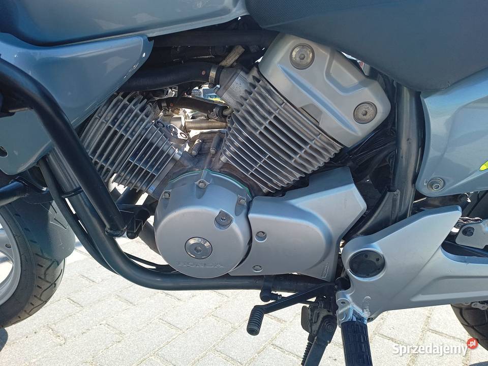 HONDA VARADERO XL 125 Rok produkcji 2007 Honda