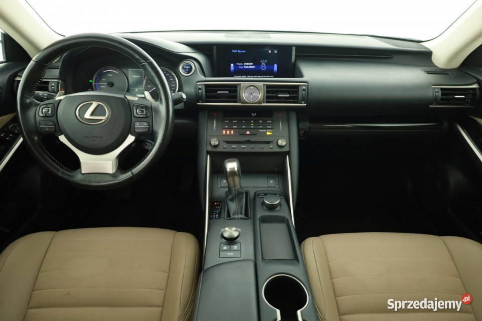 Lexus IS 300h 4/5 sprzedam