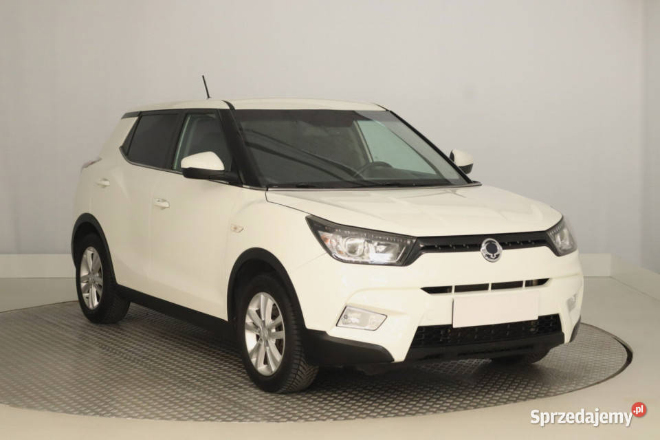 SsangYong Tivoli 16 eXGi radio Zabrze