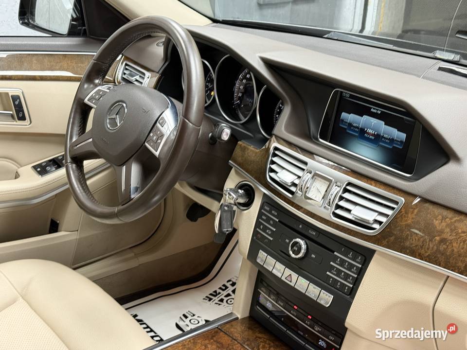 Mercedes E200 LIFT Jasna skóra 18 automa kupiony w Polsce Poznań