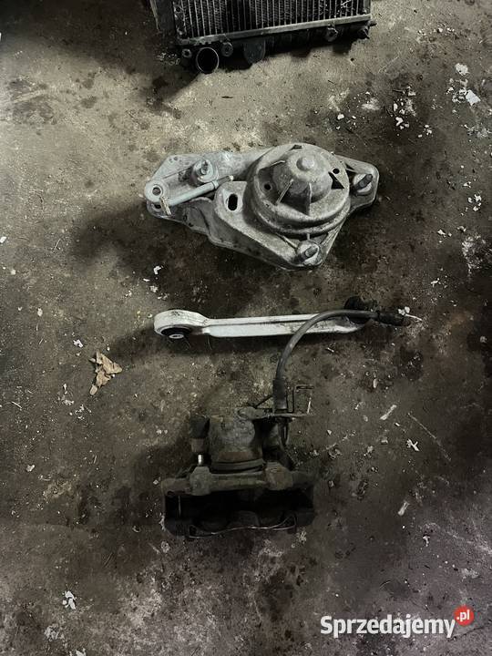 Audi A8d2 A8 D2 wahacz zacisk D2 mocowanie osobowe Płock
