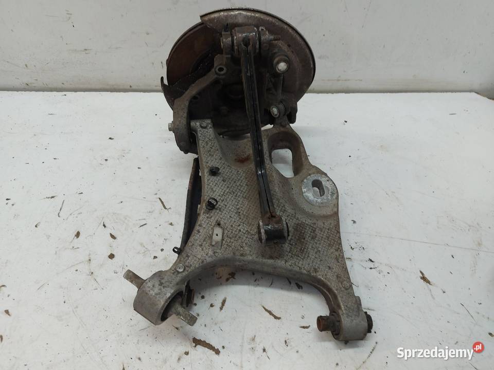 Volvo XC90 II D5 Zwrotnica zawieszenie wahacze