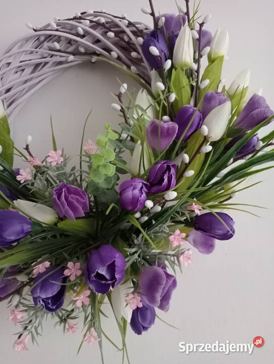 Wianek na drzwiwiklinowy wianeksztuczne kwiaty Pozostałe