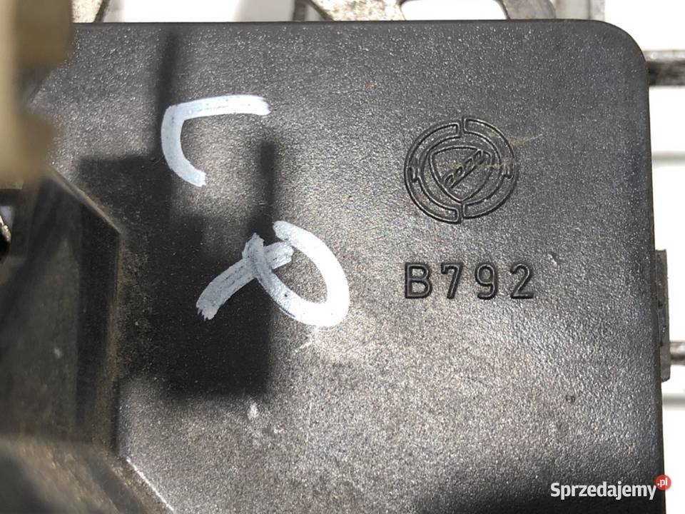 ZAMEK DRZWI LEWY PRZÓD CITROEN JUMPER II Bus