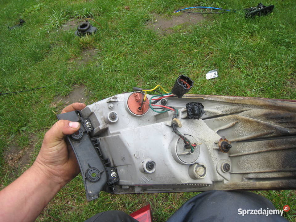 Lampa tylna prawa komplet Hyundai IX35 0913 osobowe