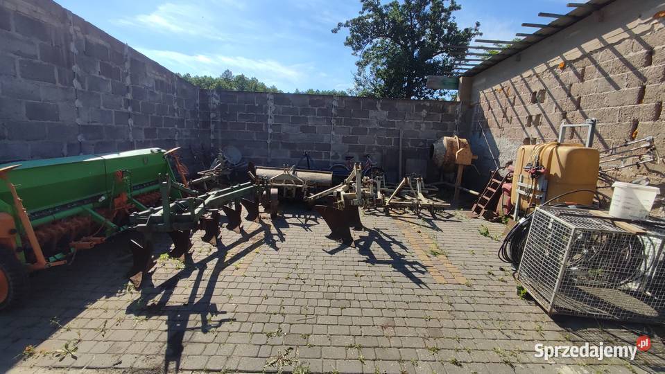 Sprzedam maszyny rolnicze silos pług siewnik nieuszkodzony Słowik