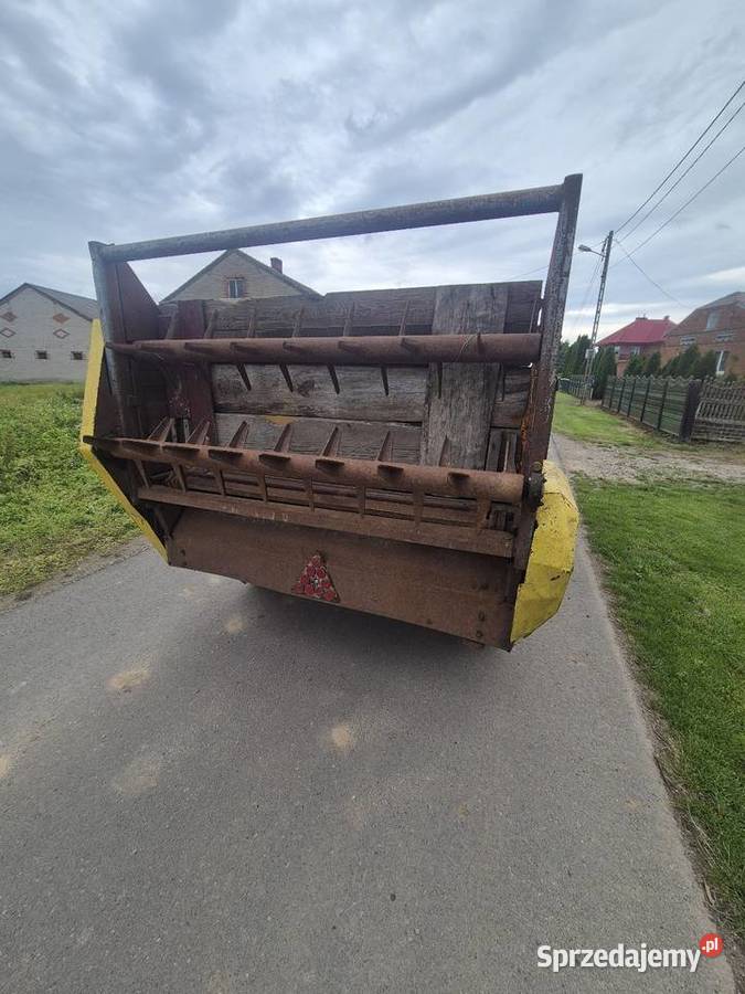 Rozrzutnik obornika dwuosiowy czarna białostocka świętokrzyskie Samborzec