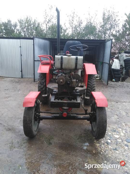 Es 7 papaj traktor sam nieuszkodzony