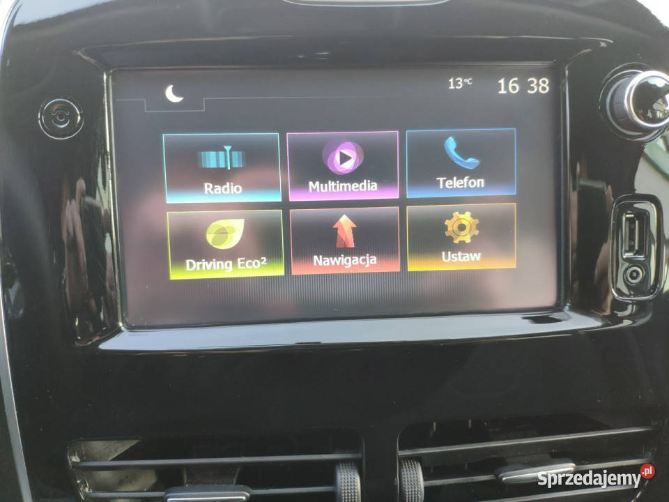 Renault Clio Bezwypadkowy pełny serwis w Aso gniazdo USB