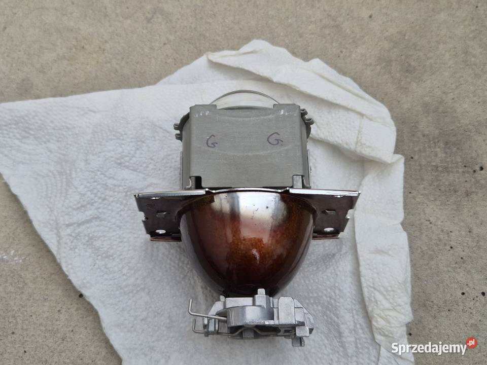 Odbłyśnik potrójnego reflektora Audi 100 C4 lewe Wrocław