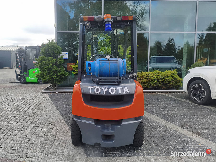 Wózek widłowy Toyota 028FGF25 25 t LPG triplex