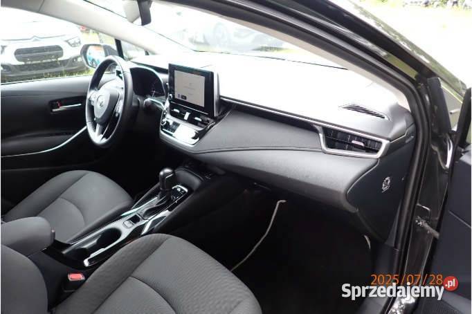 TOYOTA Corolla 2022 179800 ccm 98 Warszawa