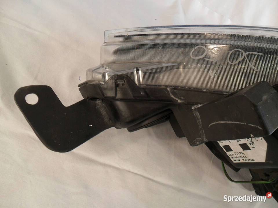 REFLEKTOR PRZÓD STRONA PRAWA NISSAN PULSAR