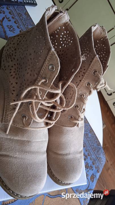 DAMSKIE BUTY SZNUROWANE ZAMSZOWE PUDROWY RÓŻ