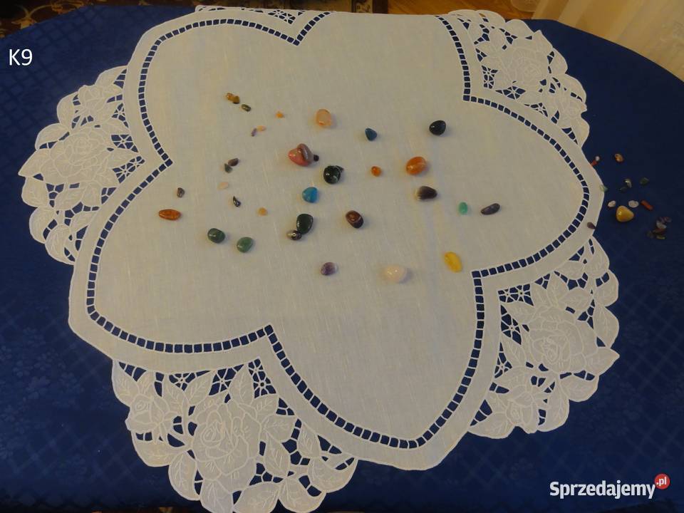 Serwetki białe wyszywane haft Richelieu lubelskie Lublin