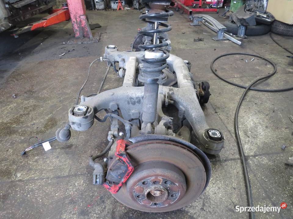 ZAWIESZENIE BELKA OŚ TYLNE TYŁ 30D BMW 6 F06 F12 osobowe Części samochodowe