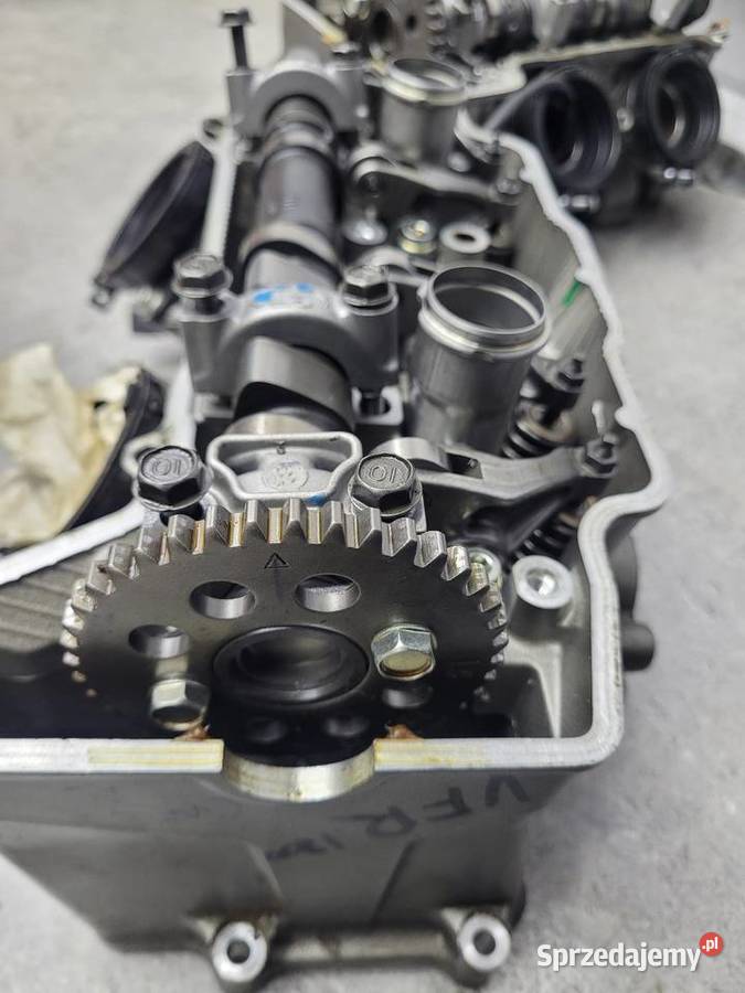 HONDA VFR 1200 F 1017 OEM GŁOWICA ZAWORY WAŁKI Nowy Tomyśl