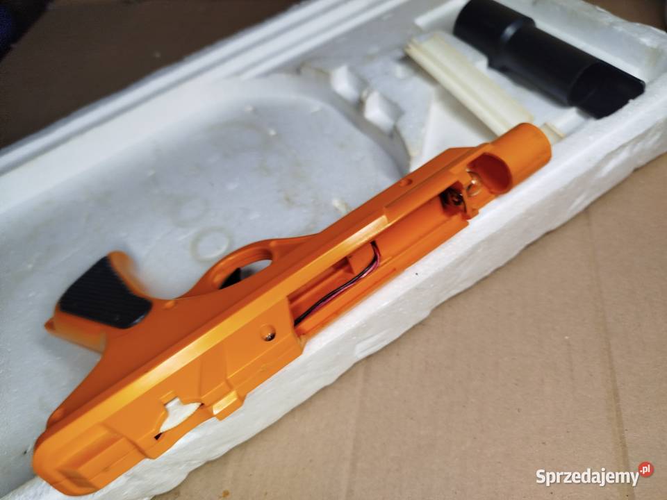 Gra elektroniczna Sowa pistolet Valgustiir Norma Zgierz sprzedam