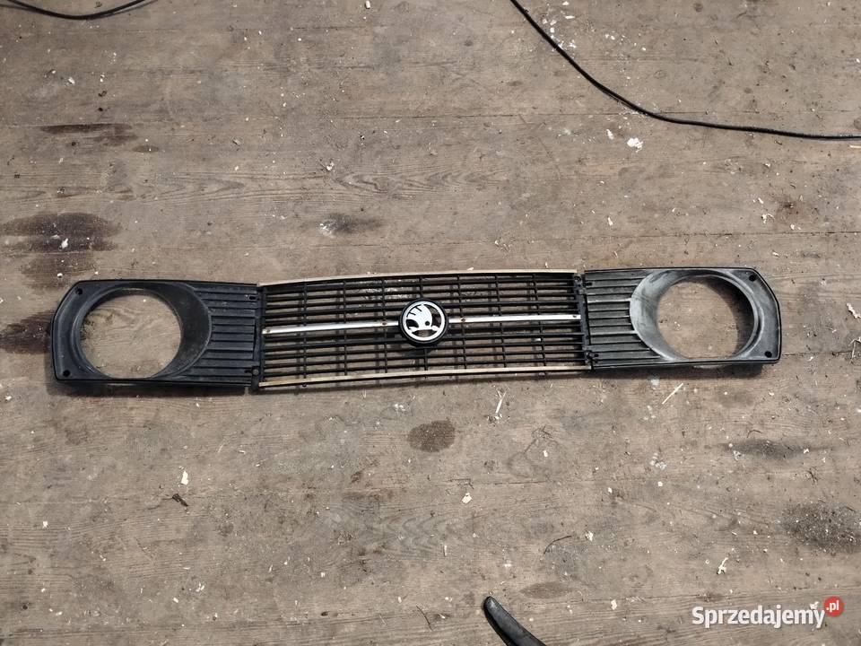 Atrapa grill skoda 105 Staszów