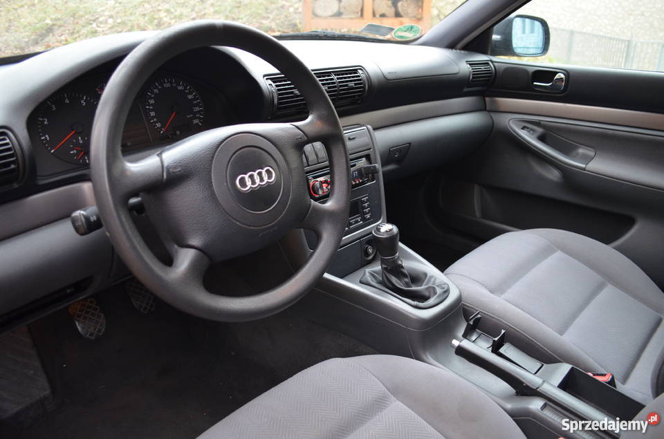 Audi A4 sline 18 benzyna Roczne oplaty garażowany dolnośląskie