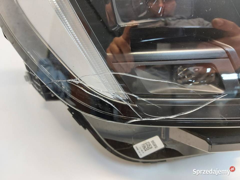 Ford Explorer VII R2KB LAMPA PRAWY PRZÓD FULL osobowe Lampy przednie