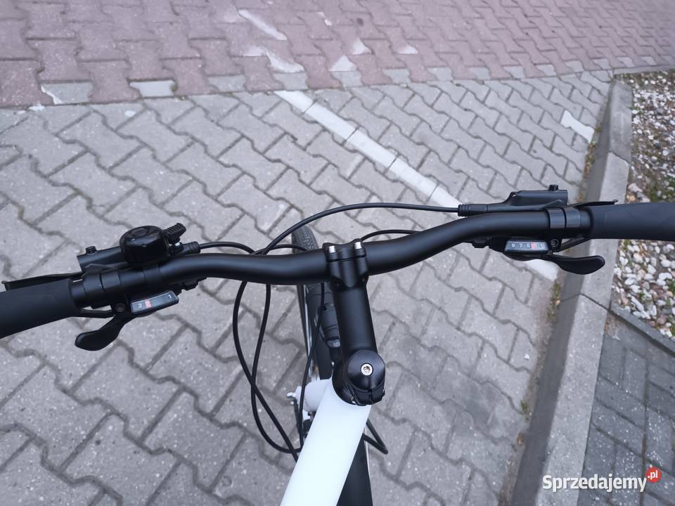 Rower trekkingowy COMPEL XRC 700L rama 24 cale Trekkingowe sprzedam