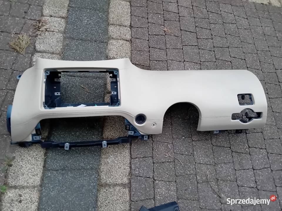 Mercedes w221 element deski rozdzielczej dół Rok produkcji 2008 dolnośląskie Legnica